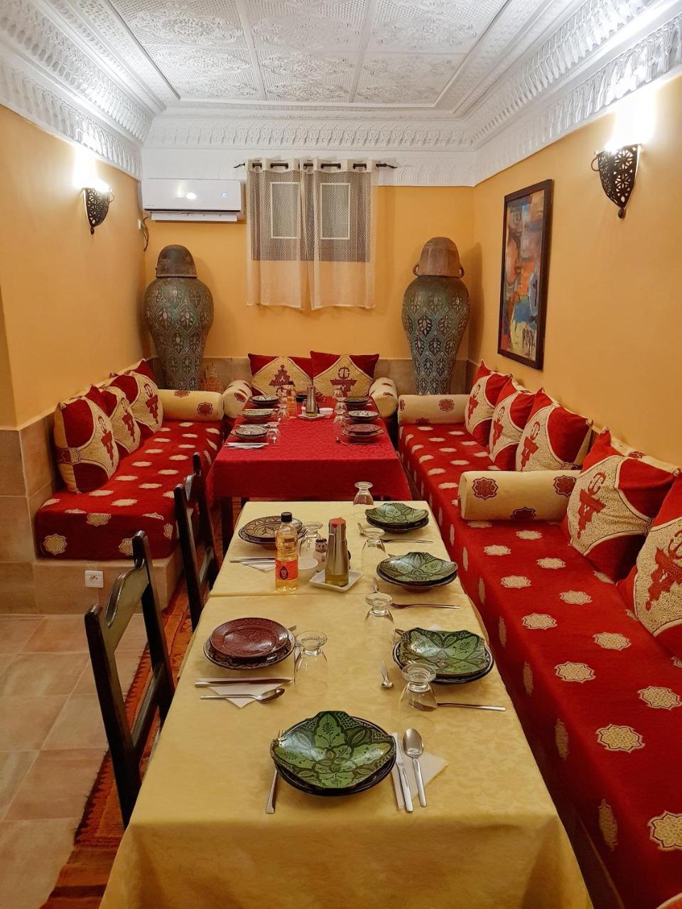 Riad Dar Rita Ouarzazate Bagian luar foto